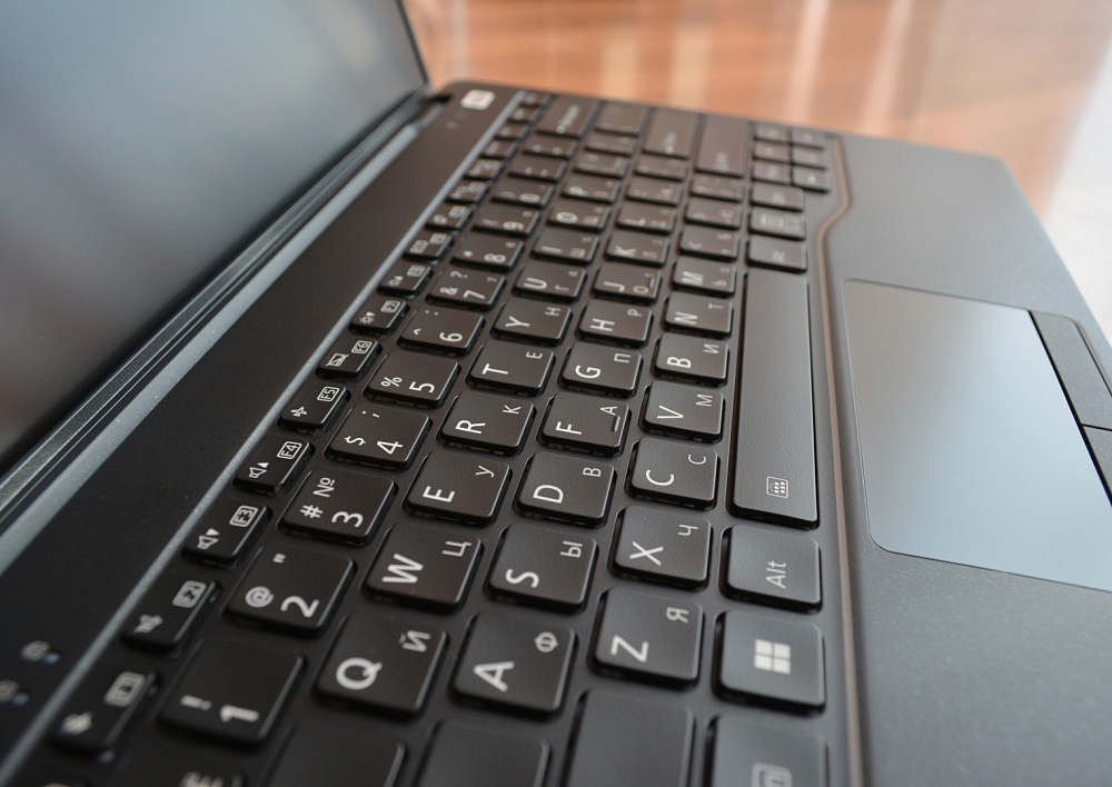Ноутбук Fujitsu LIFEBOOK U94/A, BLACK (9U14A4), 5G-LTE, Intel Core i7-1370P, 14" WUXGA Touch, Anti-glare, 32GB LPDDR5-6000 MHz, SSD 4TB PCIe GEN4, Intel Iris Xe Graphics, WINDOWS 11 PRO, КЛАВИАТУРА RU/US, гарантия 1 год, сделано в Японии, фото 13